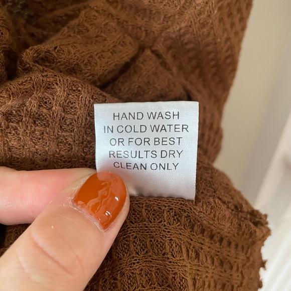 Open Back Waffle Knit Top size Medium - Picture 11 of 12